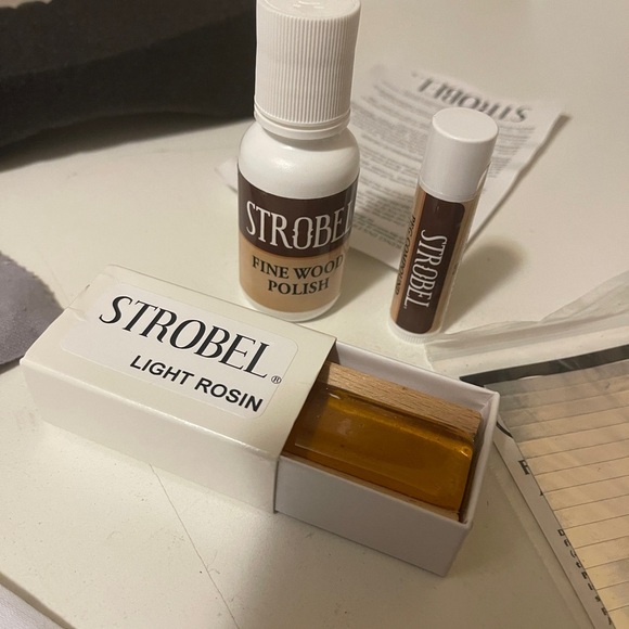 Violin kit including VIOLIN ROSIN wood polish straps and more - Picture 3 of 10